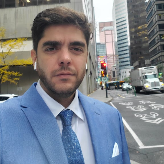 Herzing digital marketing instructor Caio Mattos