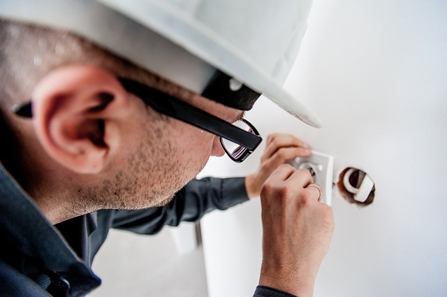 Starting Your Own Business After Electrician Training Pros Cons Key Steps